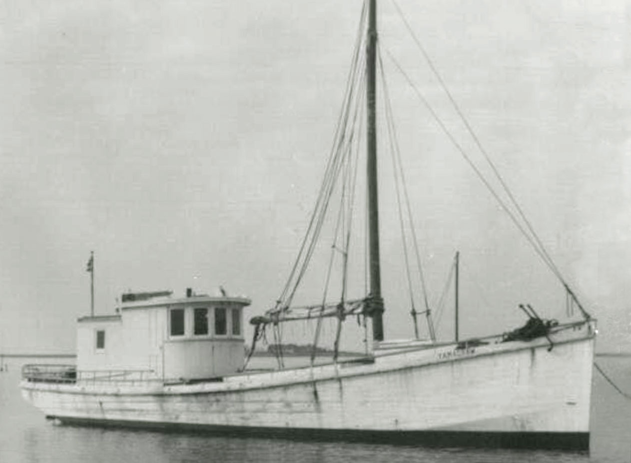 Vintage photo of a buyboat.