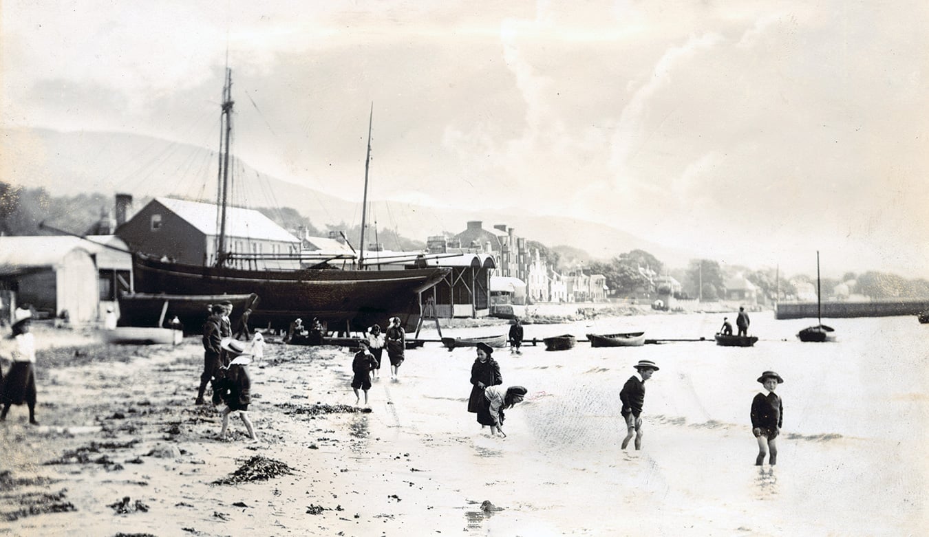 The social history of Fairlie and the village’s relationship with the Fife yard.